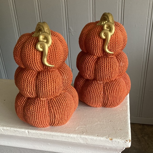 NWT BUNDLE- 2 TRIPLE STACKED TEXTURED ORANGE PUMPKINS GOLD STEMS & WOOD SIGN - Picture 4 of 17